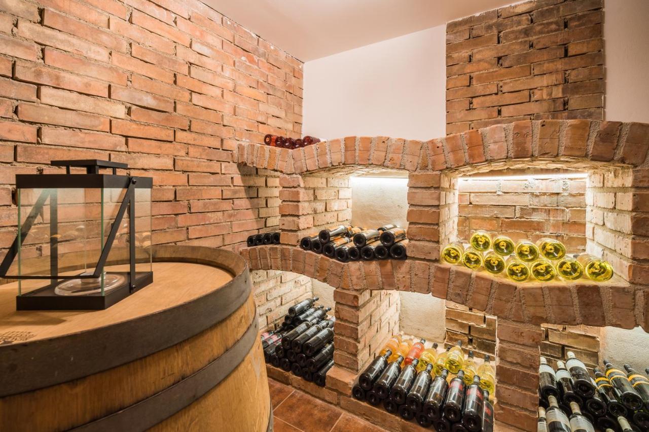 Vinoza - Ubytovani A Vinny Sklep Velke Bilovice Rulandova Exteriör bild